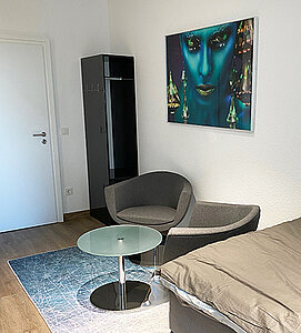 moderne Garderobe in anthrazit